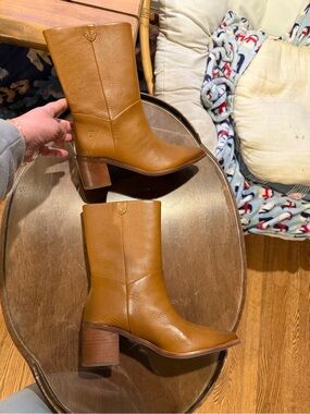 NWOT Frye Cognac Leather Mid-Calf Block Heel Boots Women’s Size 6